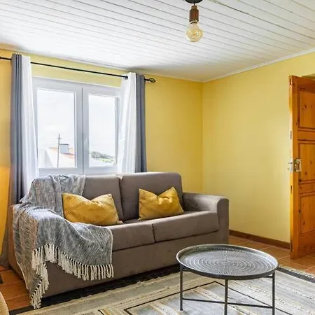 Um Cantinho De Sossego Nordeste (Azores)