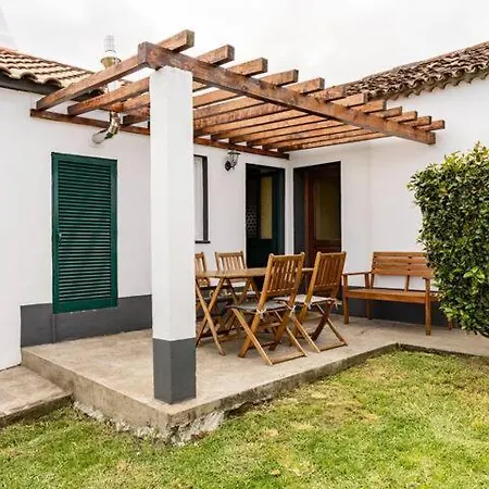 Um Cantinho De Sossego Nordeste (Azores)